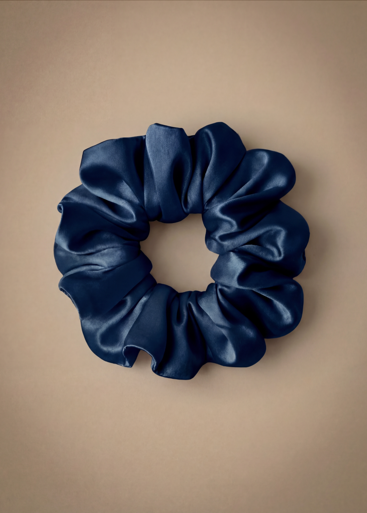 LARGE CLASSIC SILK SCRUNCHIE MIDNIGHT BLUE
