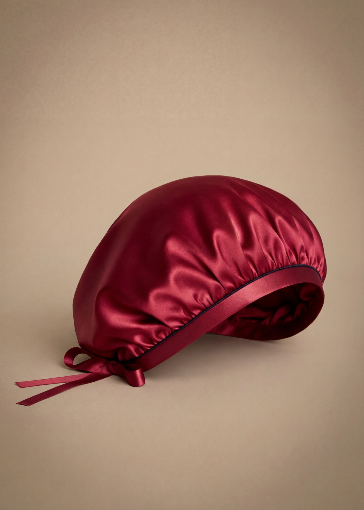 Seidenhaarhaube, rot-rubinrot