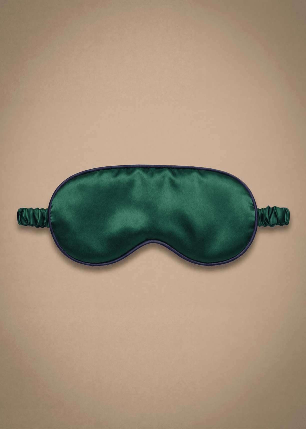 Emerald green silk sleep mask by Miaveriana